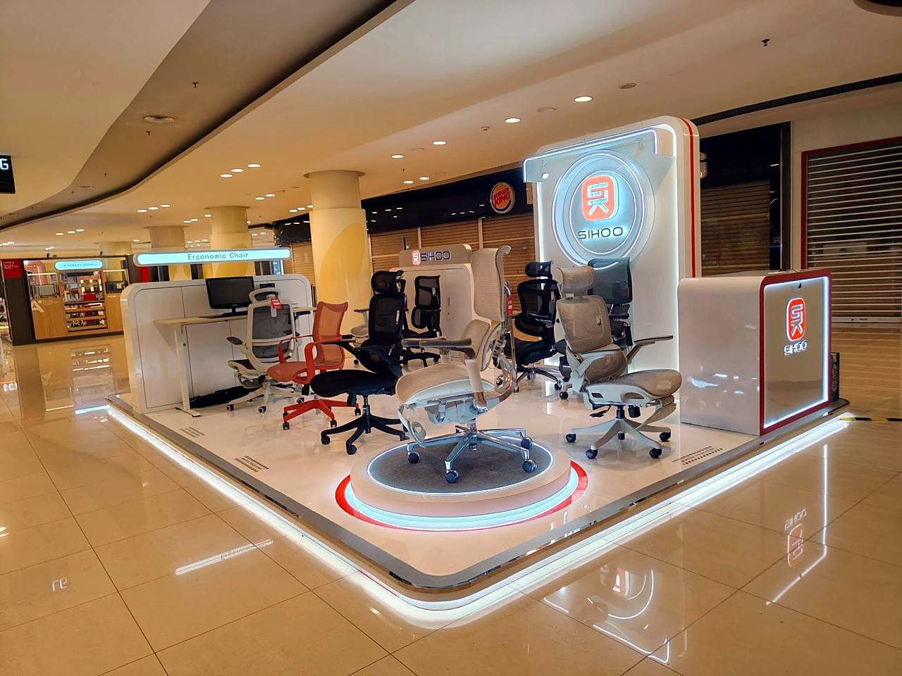 Booth display kursi dengan lantai LED